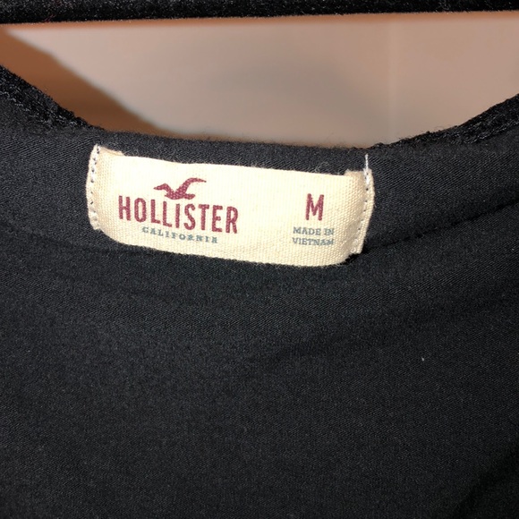 hollister off the shoulder crop top - Picture 3 of 3